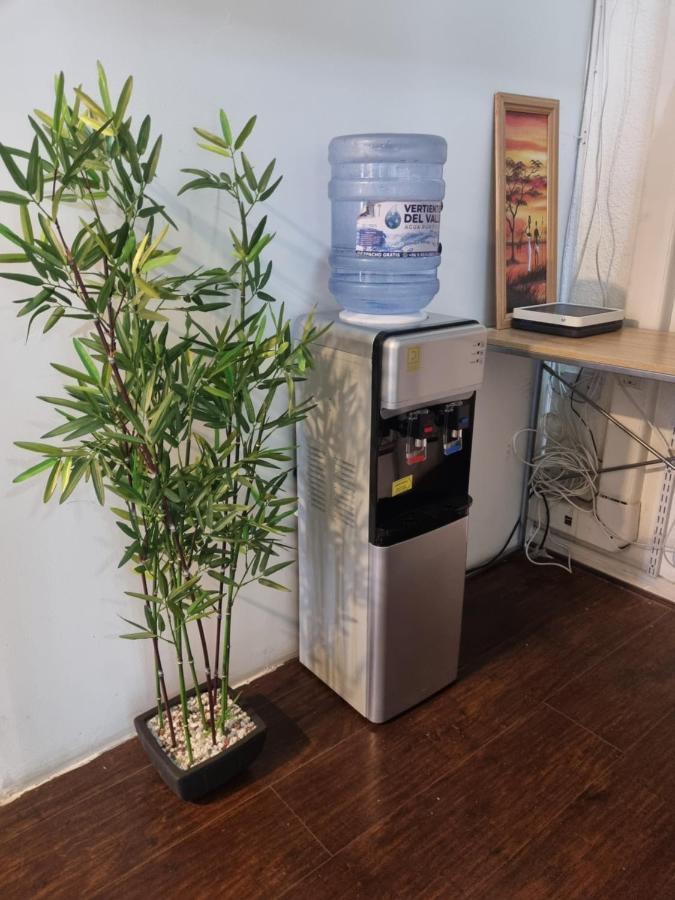 Acomodação com café da manhã  Habitacion Privada Centrica Y Tranquila Con Cama 2 Plazas Y Estacionamiento Sector Terminal Ohiggins *